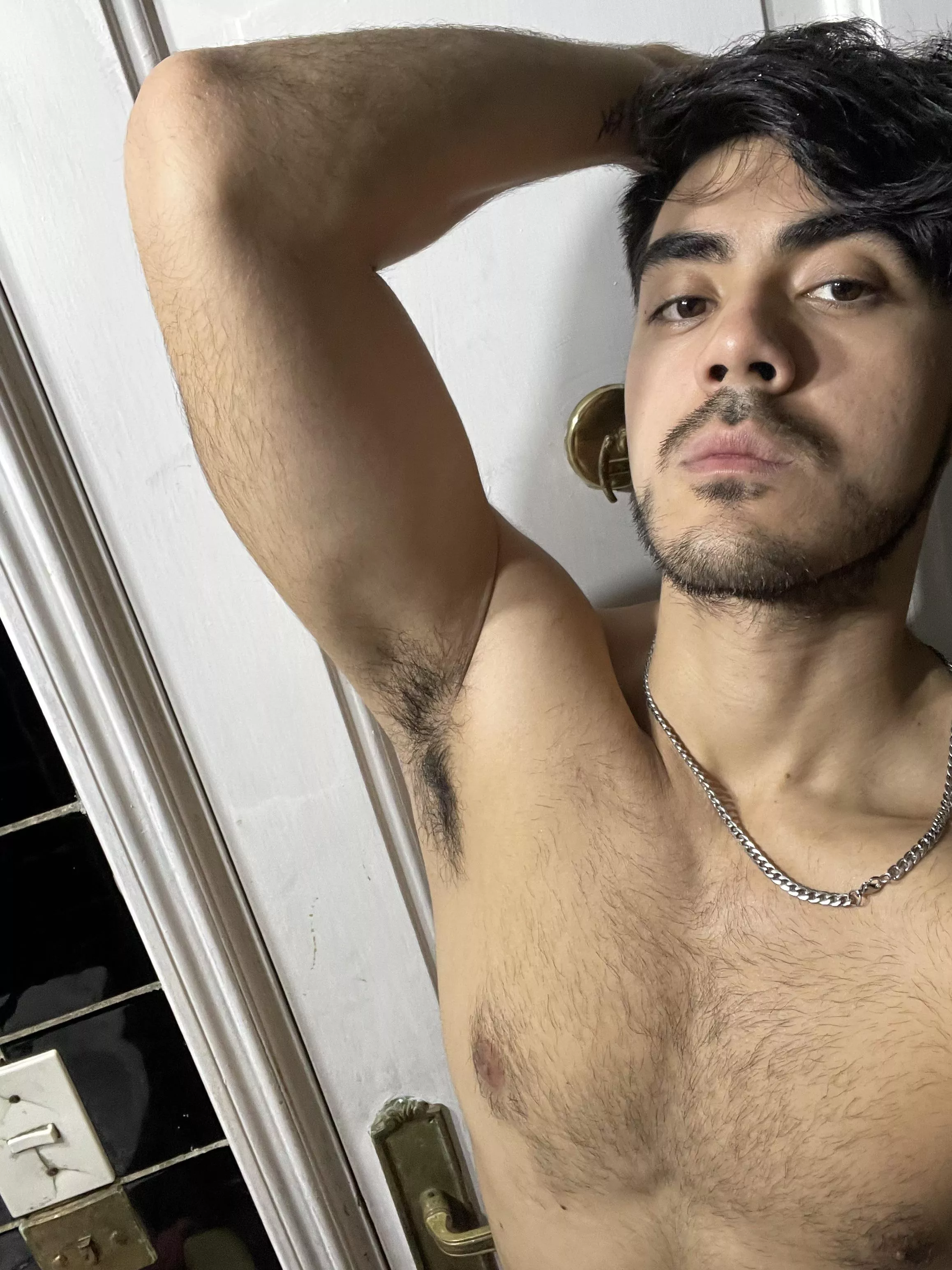 Lick my armpits! 💦 posted by Sexkinky