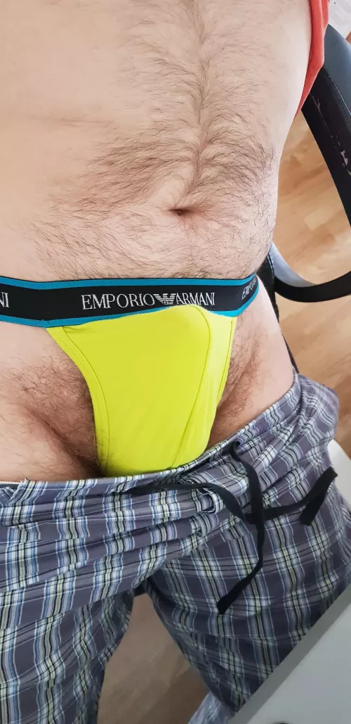 Lively lime green by PortentOfEvil