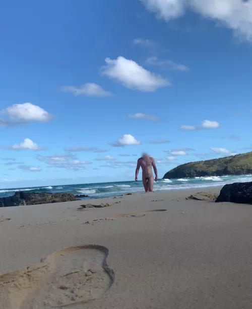 Lost my speedos in the waves. Would you hand me a towel or make me stay naked? by maxthrowaway0987