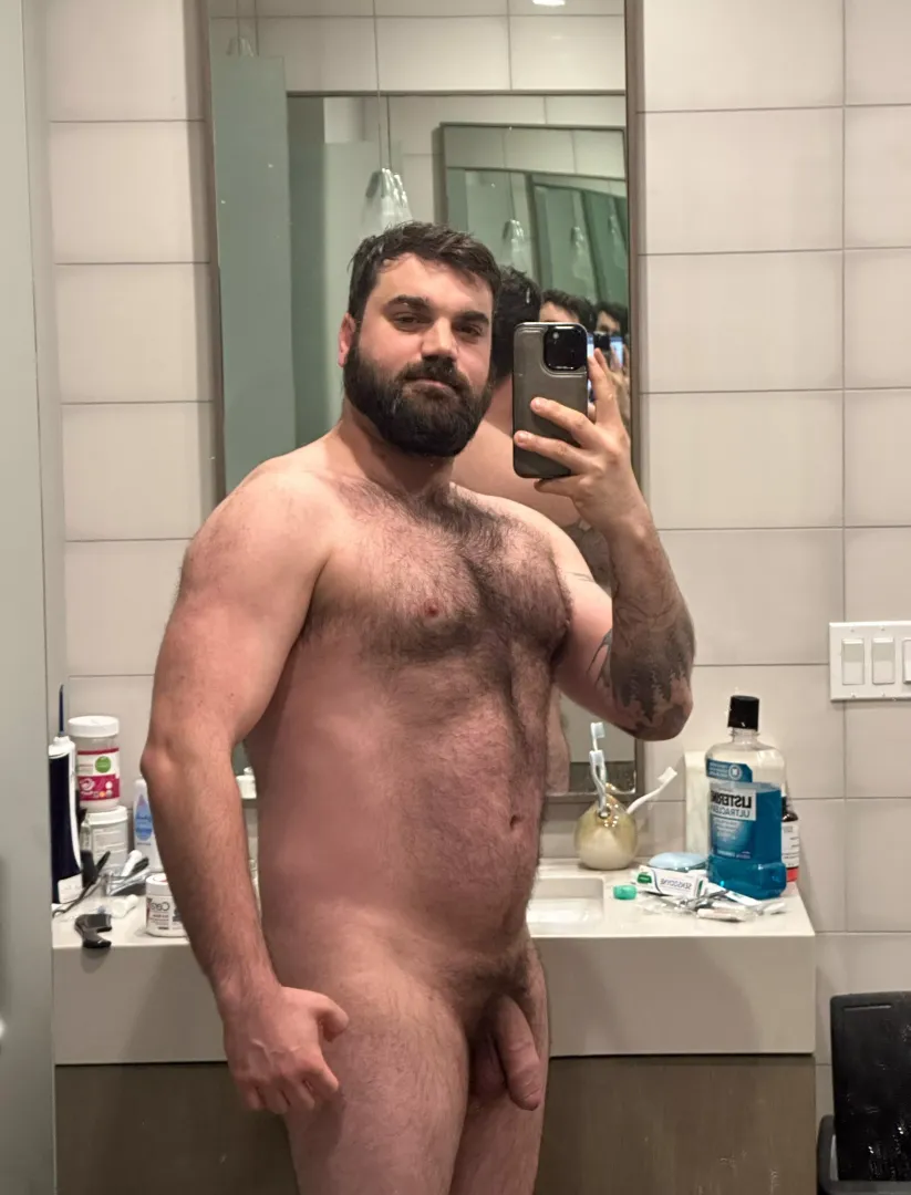 Nothing like a loitering horny big bro bull in your bathroom in the morning. by thatrealtorcub