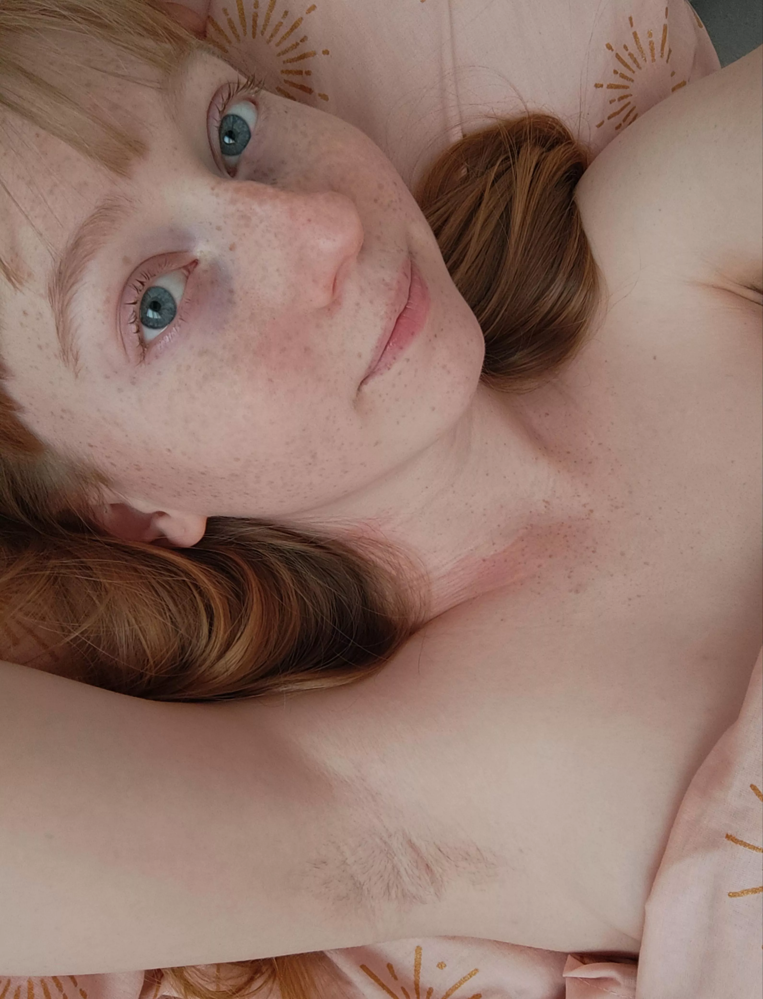 Showing my armpits for the first time 🙈 posted by eliza_nicy