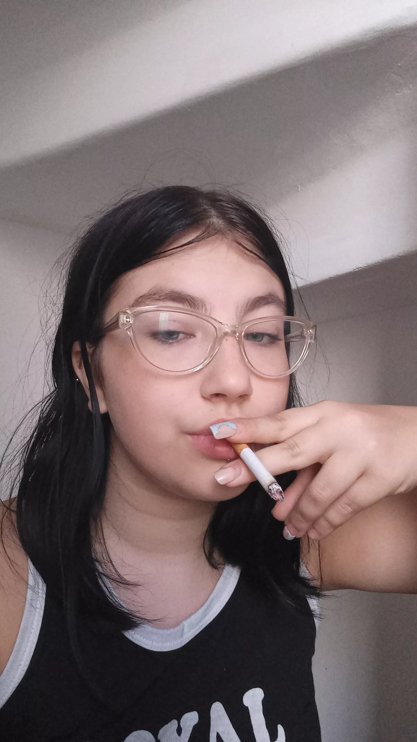 smoke with me? posted by Lailabnok