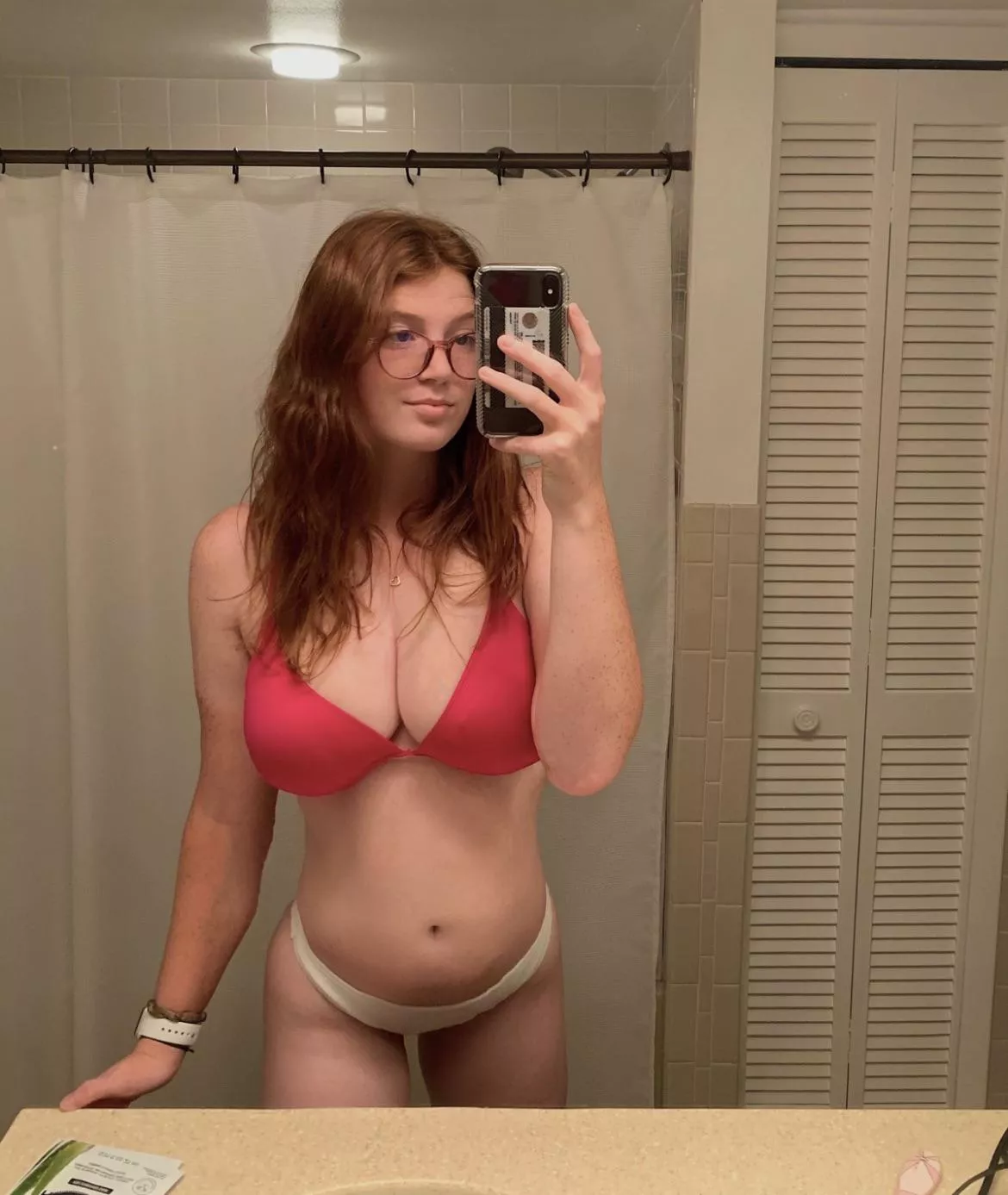 Stellar girl posted by Embarrassed_Pop_533