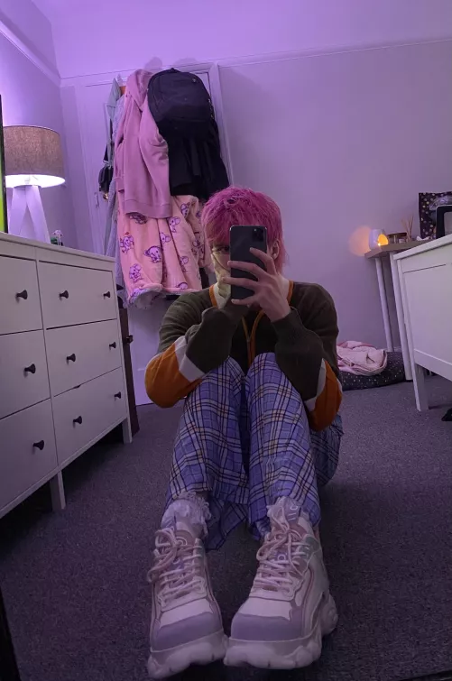 the floor is not lava by heyitstea_