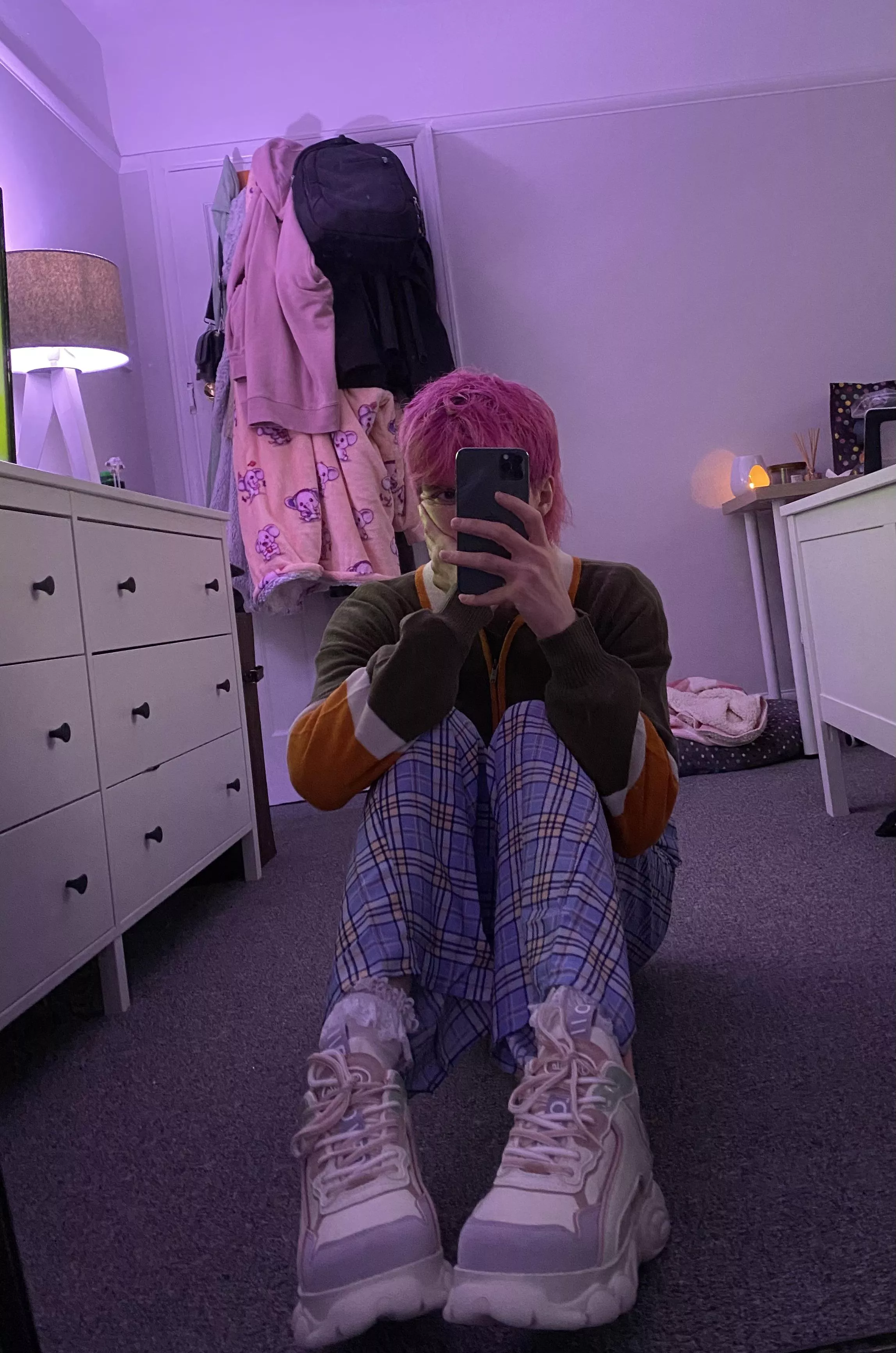 the floor is not lava posted by heyitstea_