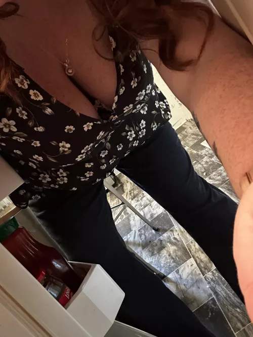 Time to see what’s for lunch by LynnaJean