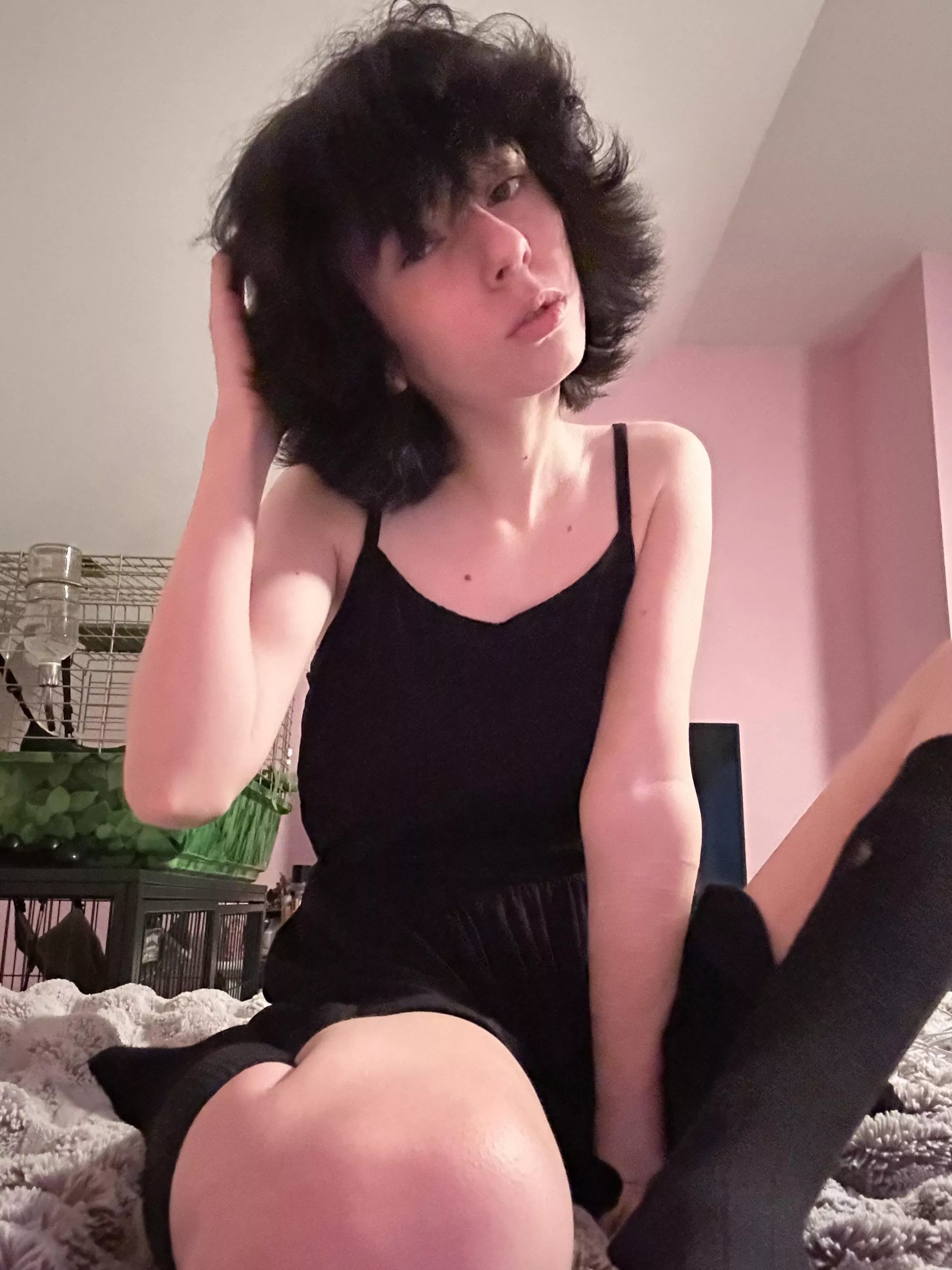 Too lazy to do makeup today ~.~ posted by Additional-Joke3799