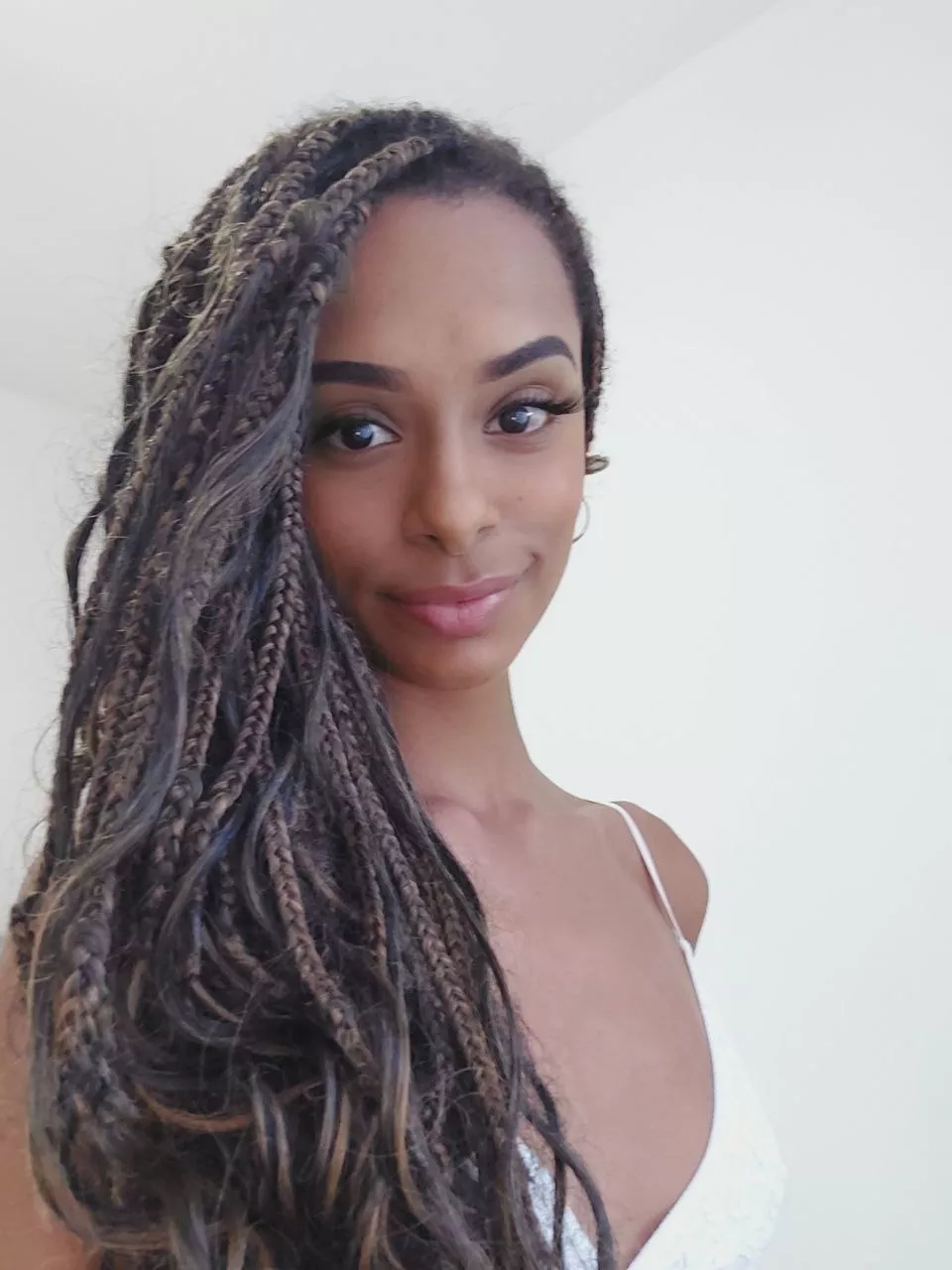 True beauty is not about having a certain body type or fitting into a certain mold posted by eududarosa