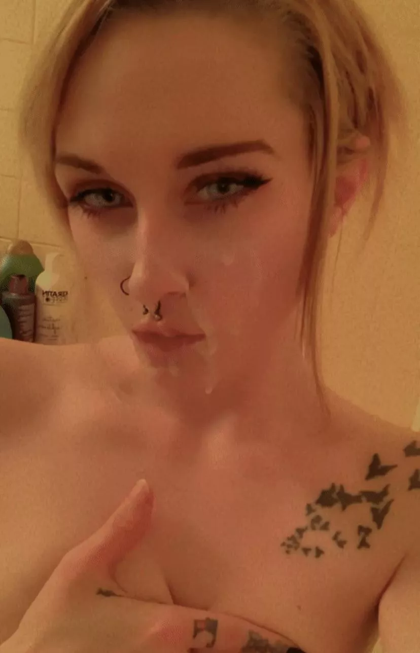 You made me all sticky 🥺🥺 posted by KapitanLucipurr