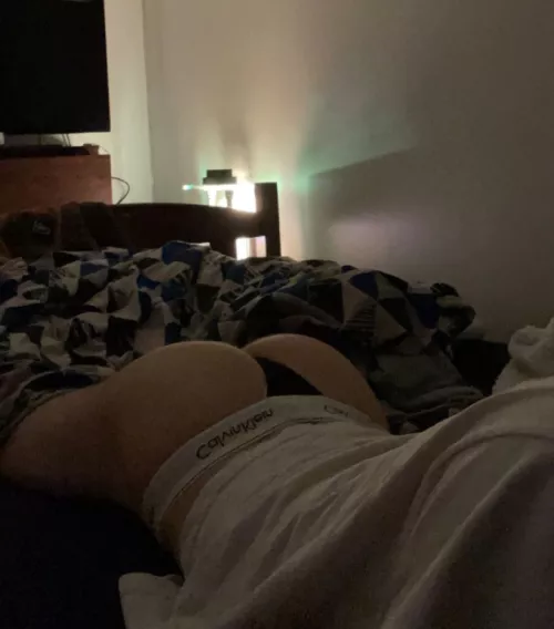 [18] send a dick pic and get dirty with me ;) spencer_hopkin by elected_boy_toy