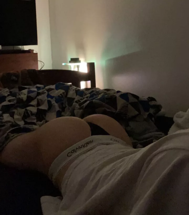 [18] send a dick pic and get dirty with me ;) spencer_hopkin posted by elected_boy_toy