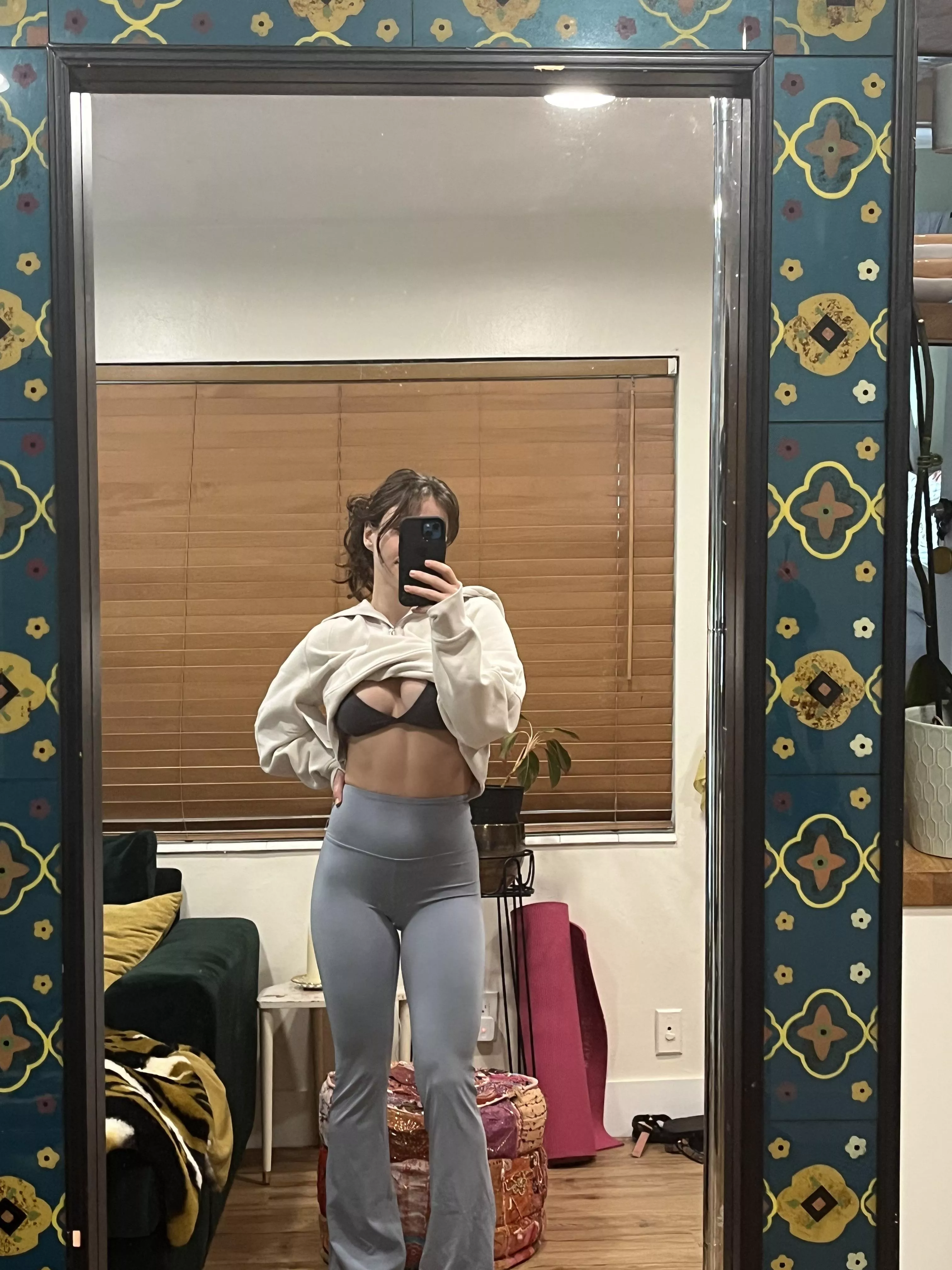 a cute workout fit makes the pump better. it’s science posted by lolamoneybitches