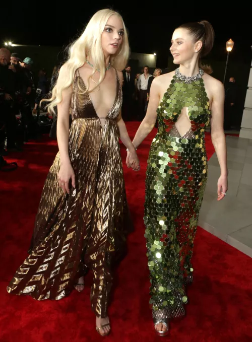 Anya Taylor-Joy and Thomasin McKenzie by oblique_shockwave