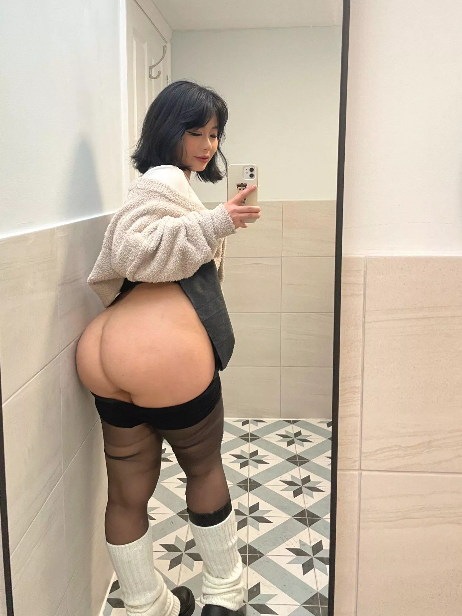 Anyone know who this is? posted by RobloxManiac