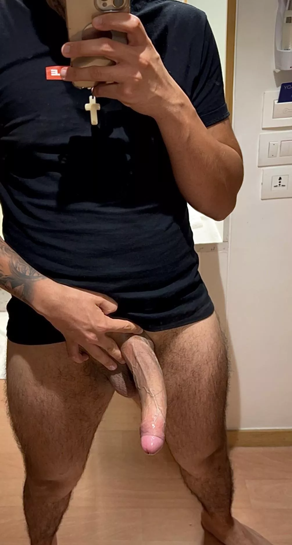 Back in Melbourne after the US trip, looking to meet local hotwife couples🇦🇺 posted by Flat-Ear-2654
