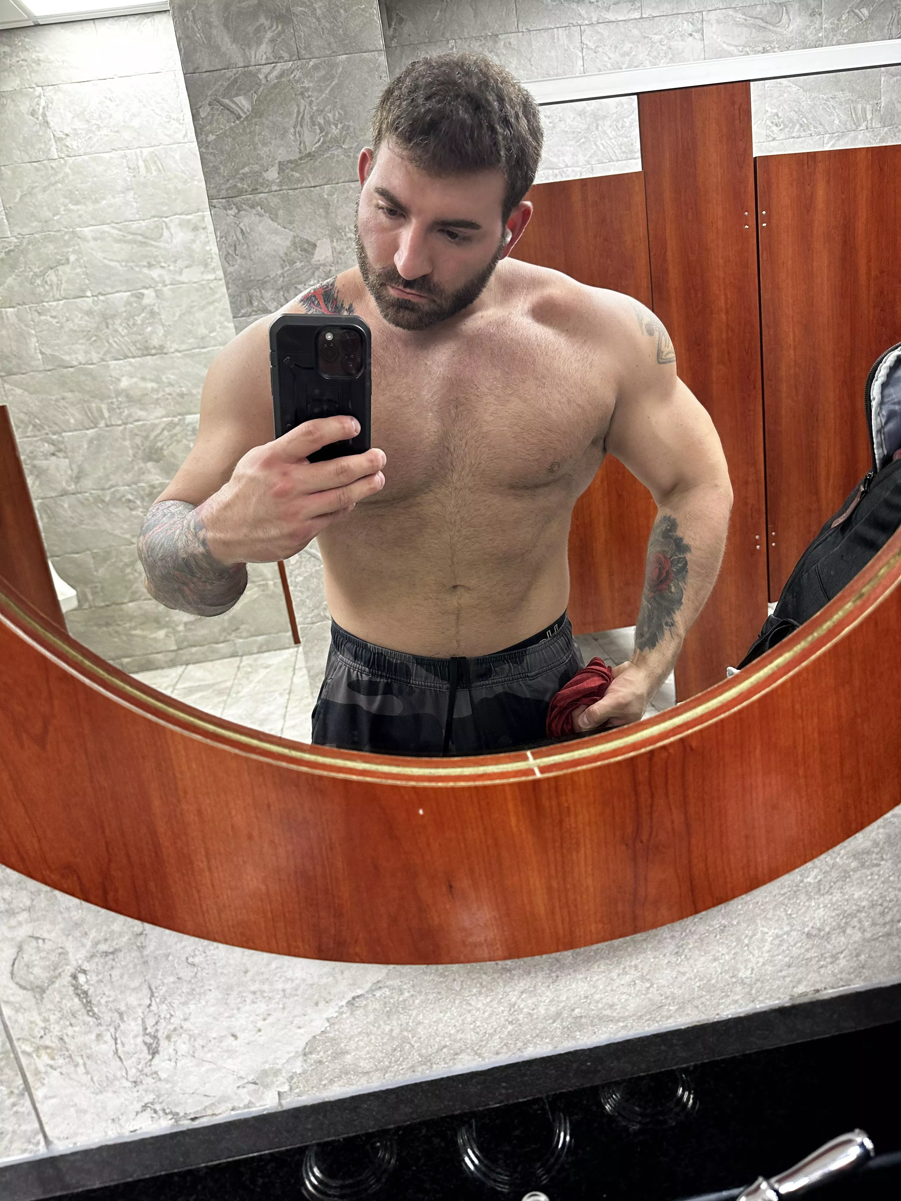 Beards thick, body’s thick, boners..thick 😌 posted by Log_n93