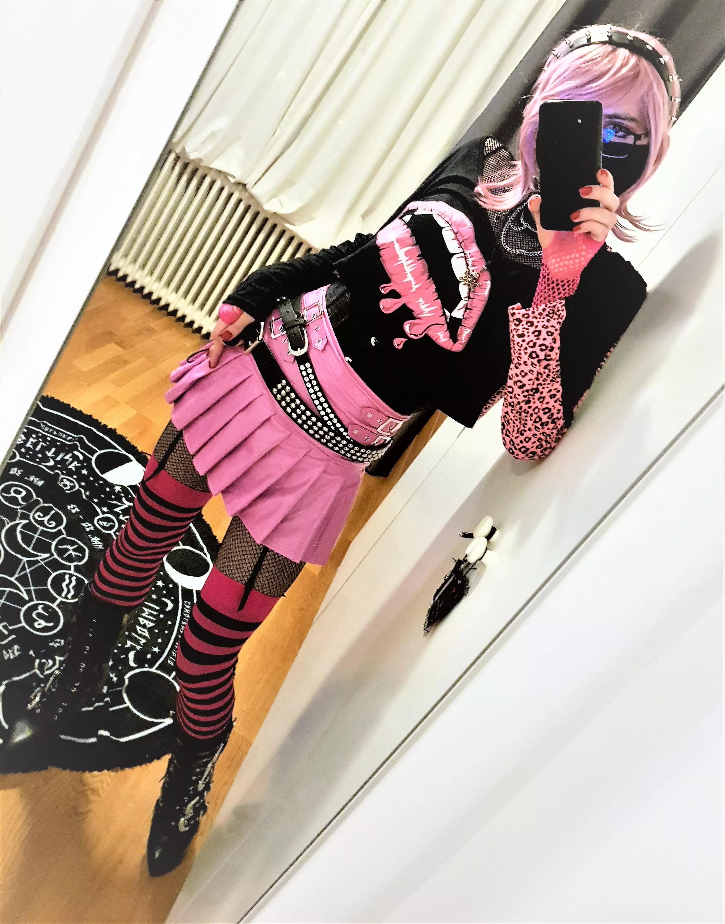 Black and Pink is always a good choice :) posted by ShadowPrincessN7
