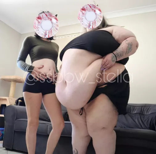 Contrast is everything 🥵 by ssbbw_stella