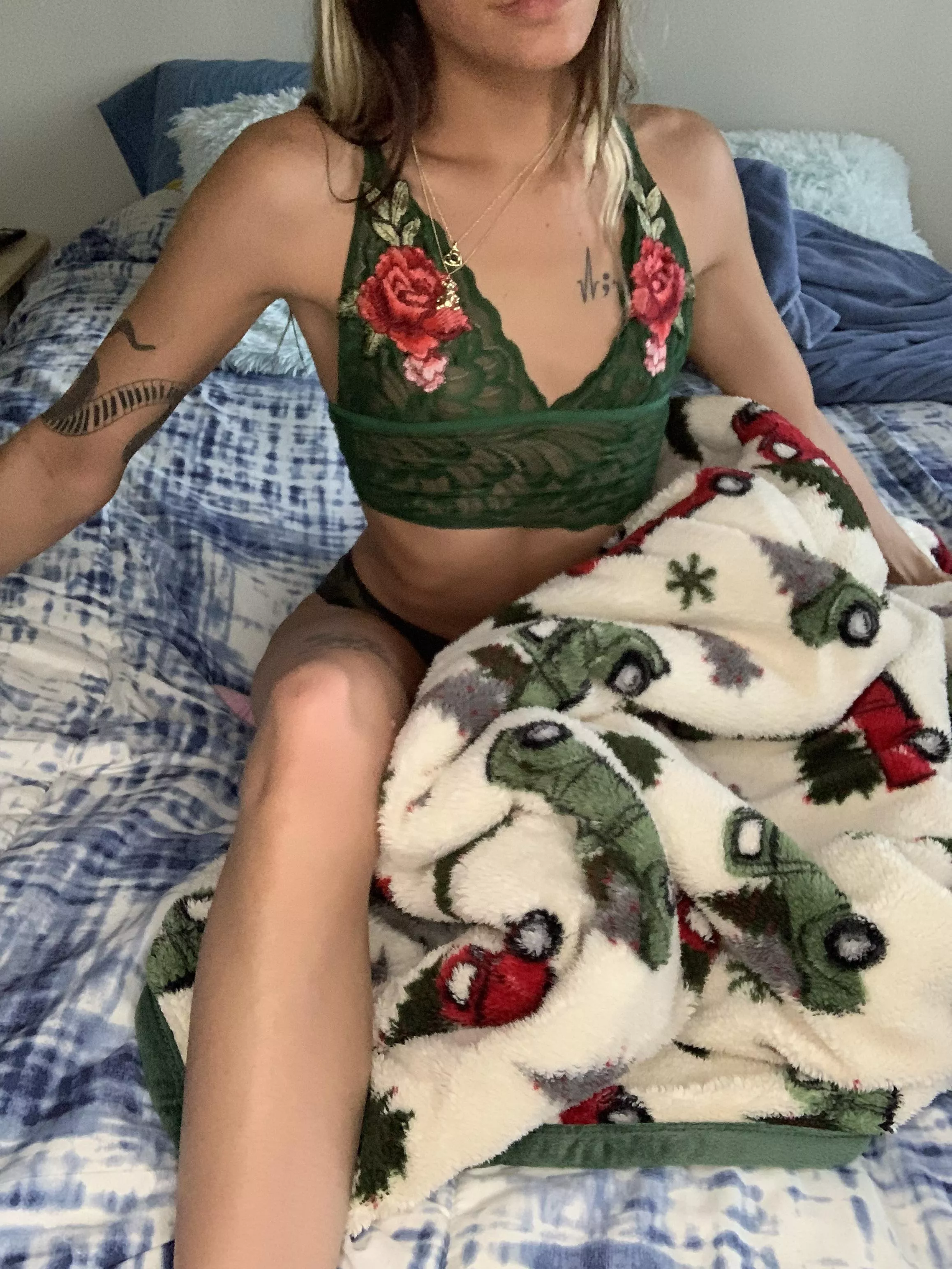 Cumming to bed baby? posted by thequeenTt18