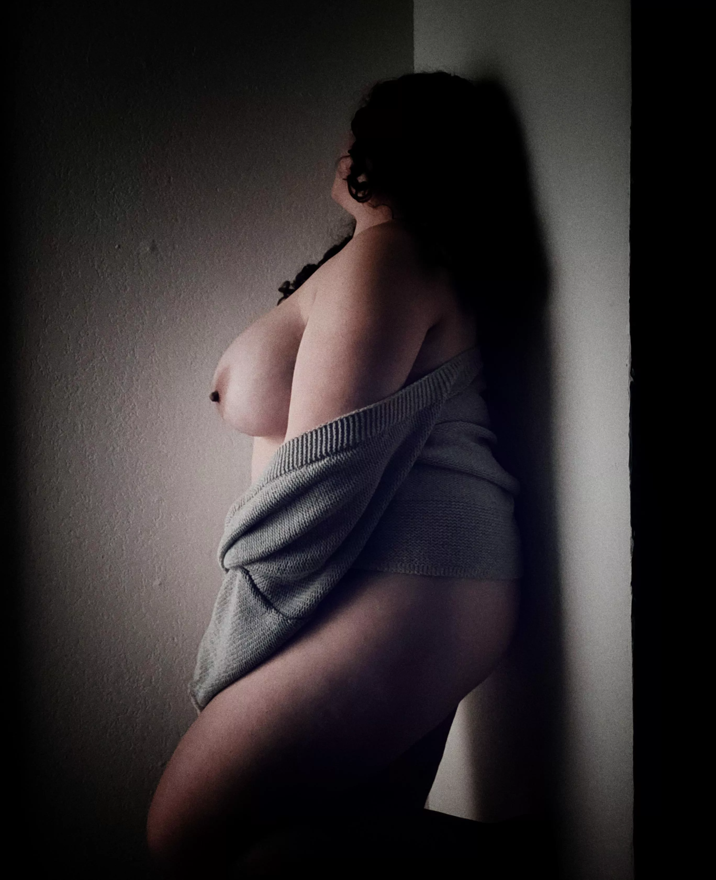 Darkness creeping in... posted by luscious_lizzy