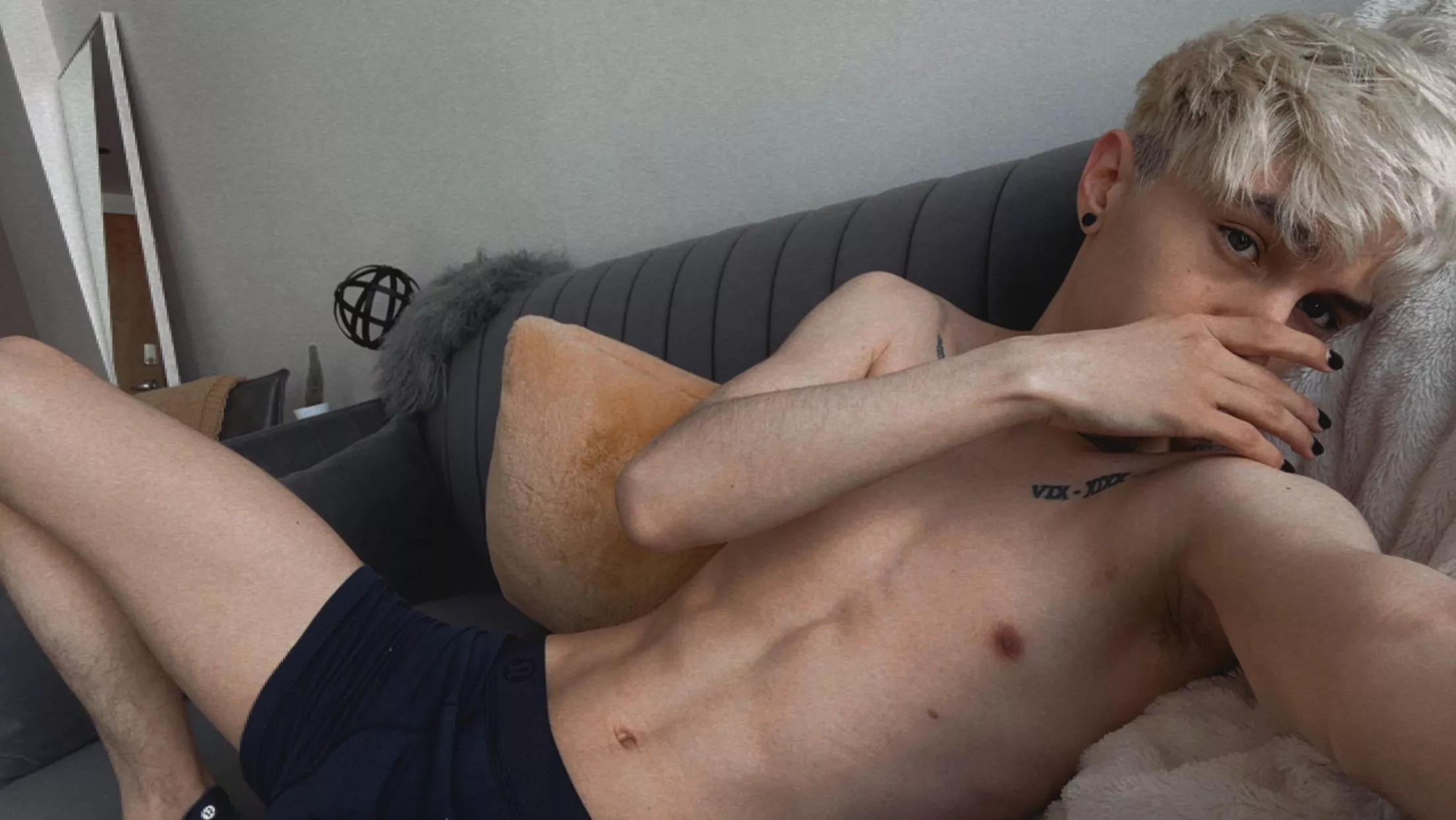 Do you like my underwear? 🥺 posted by diegosaurs