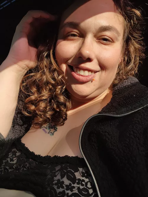 First time here! Hey ya'll... by Smil3y420X