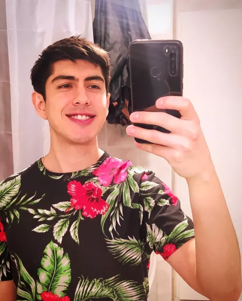 First time I got (successfully) myself a haircut ✂️ by maxmuleiv