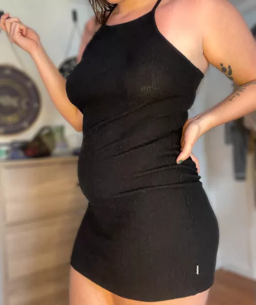 Girls with guts 🖤 by bellagirlsbelly