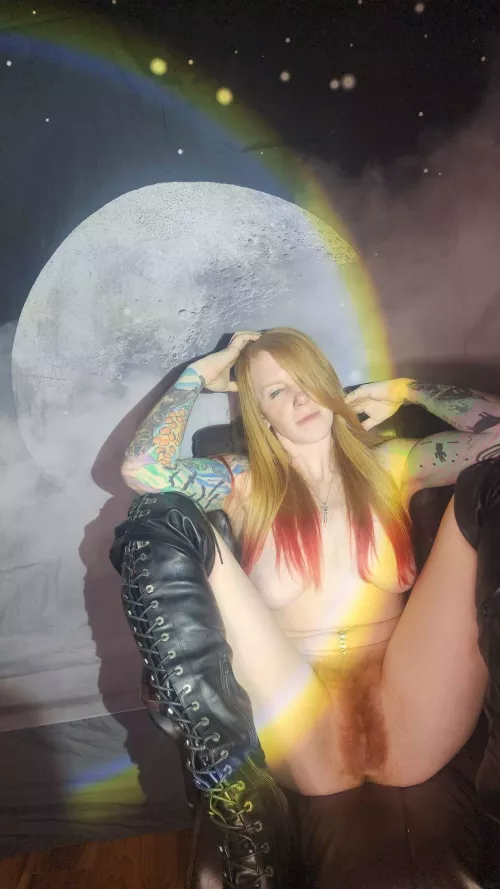 Glowing by ababypinecone