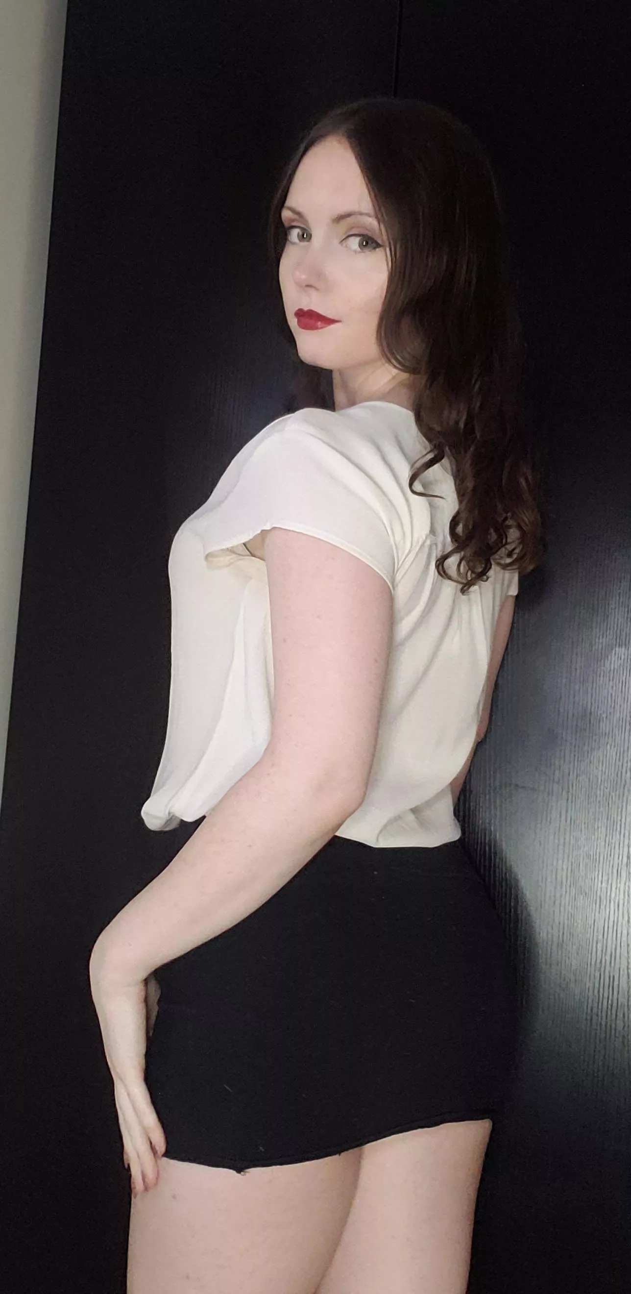 Got them secretary vibes going on posted by TeenyTinyMiki