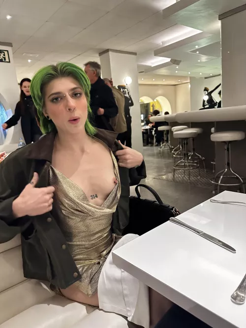 He didn’t tell my nipple was out until after the server took our order by randapanda423