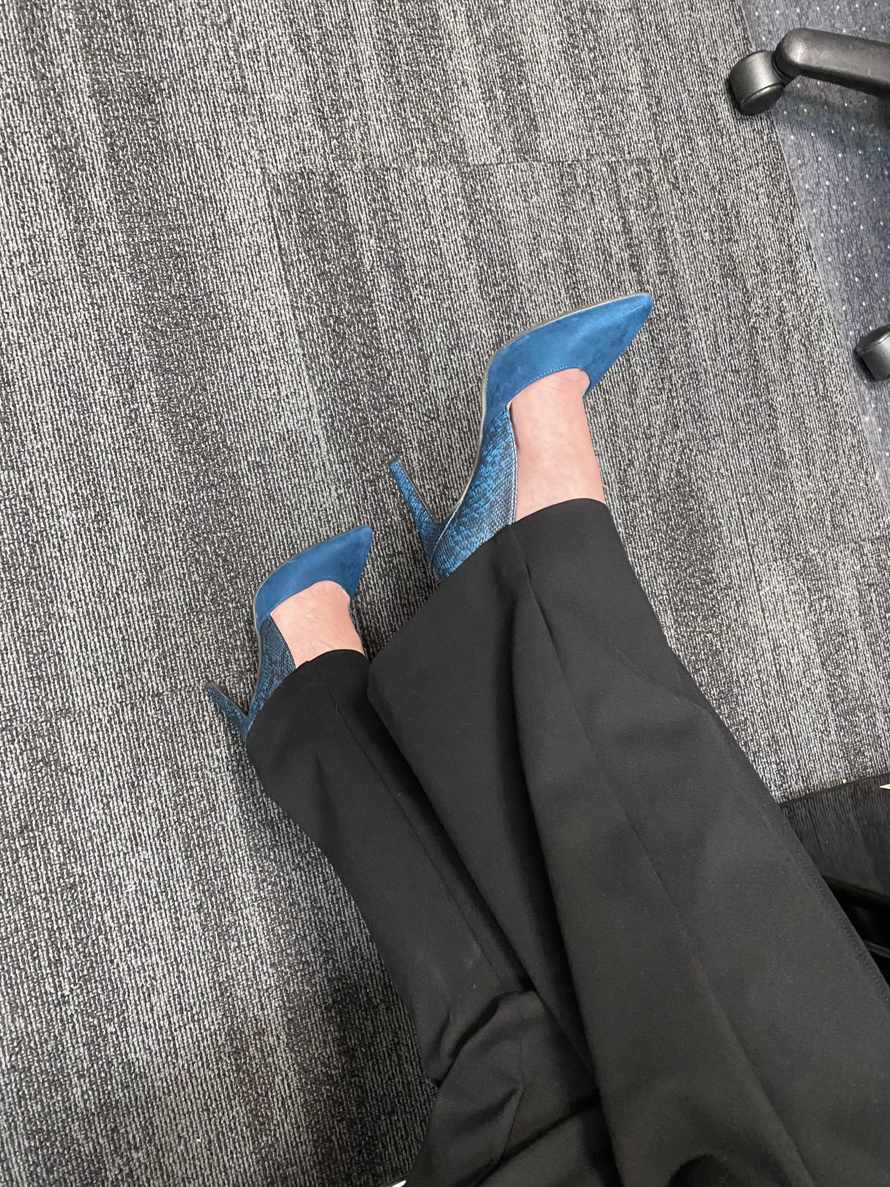 Hello 💙 posted by secret_jane21