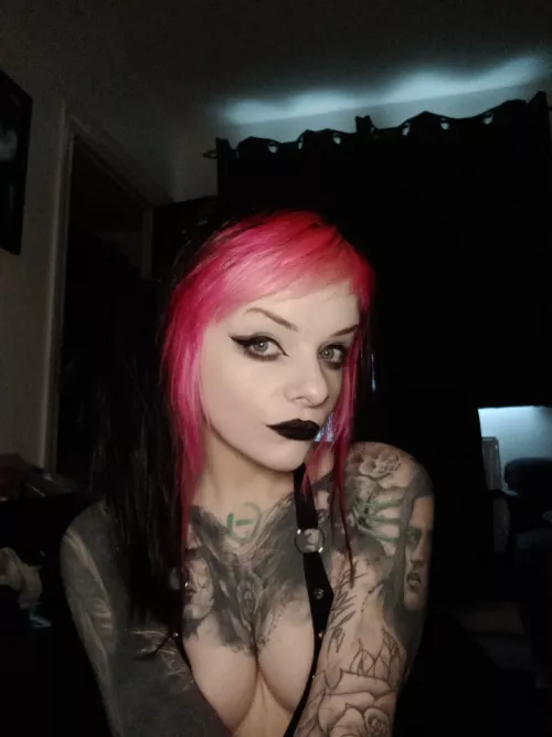 Hope you don't mind black lipstick stains all over your cock by PixxiGrrl_