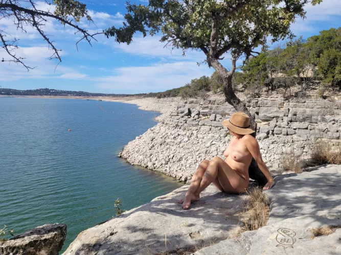 Hopeully I'll get back to HH one day when it's busier. by BareLeiaRose