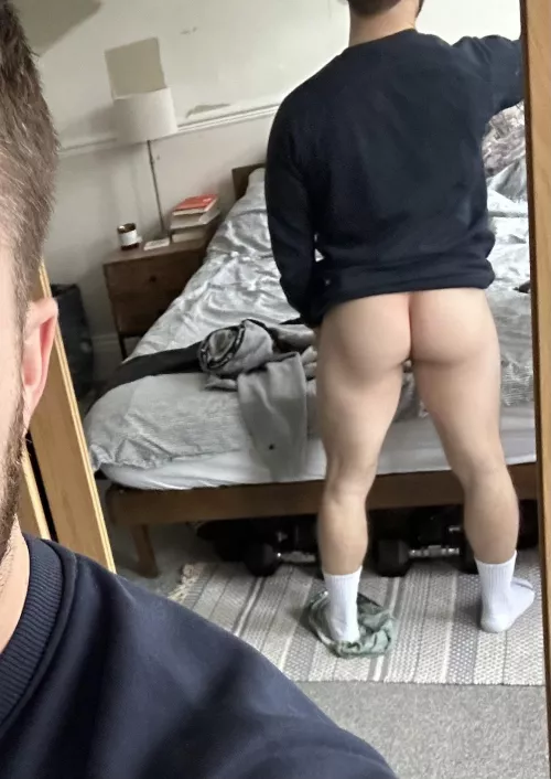 Hungry by Justaminutex