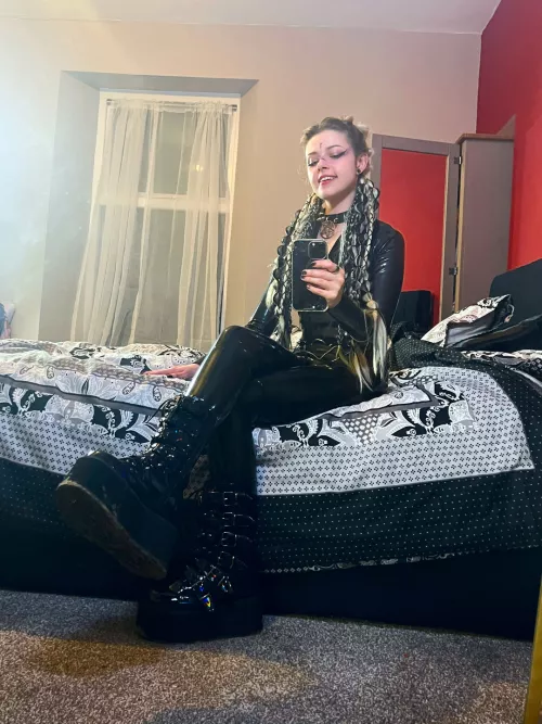 I wanted to look extreme😝 by MistressMercyxox