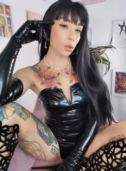 It's a beautiful day to worship this shiny view by Kinks2307