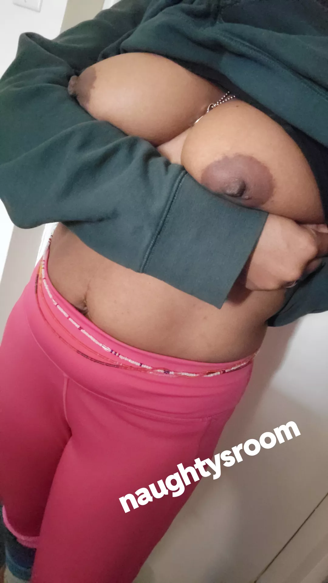 Just a little work flash posted by naughtysroom