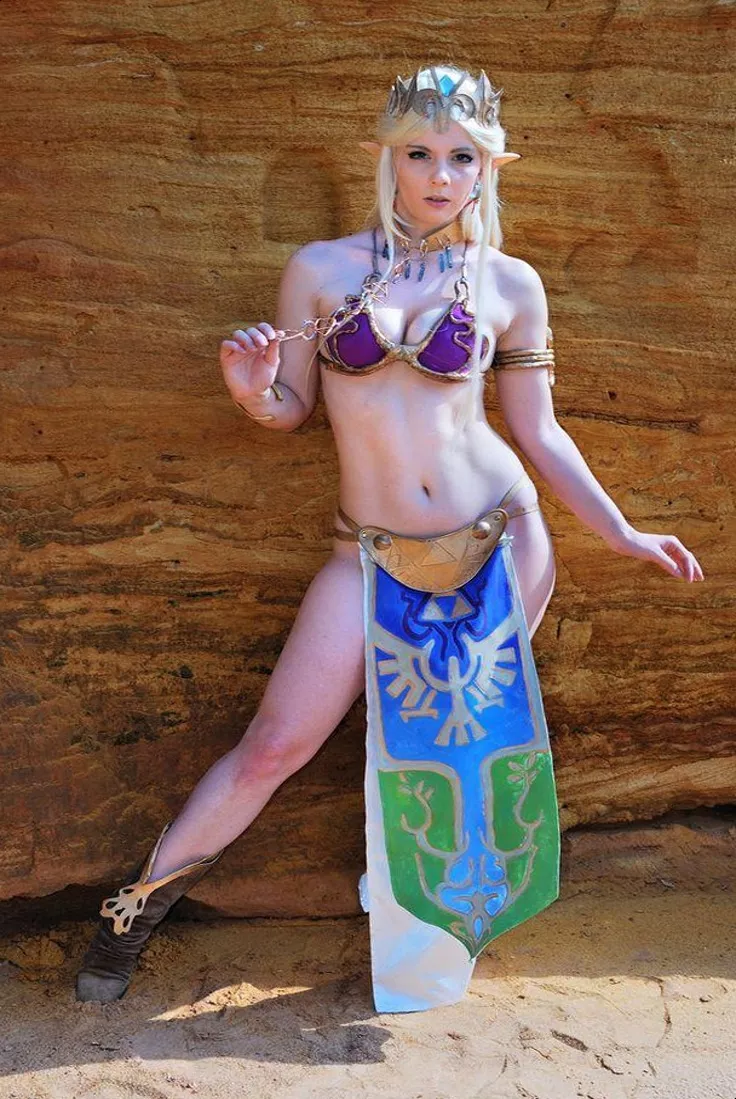 KawaiiHero91 as Princess Zelda as Slave Leia posted by askewdefault84