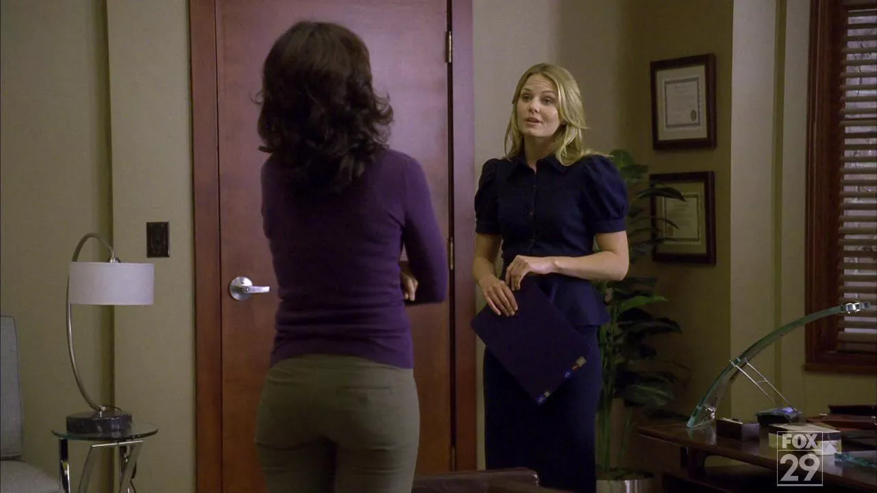 Lisa Edelstein posted by ANYCHawk