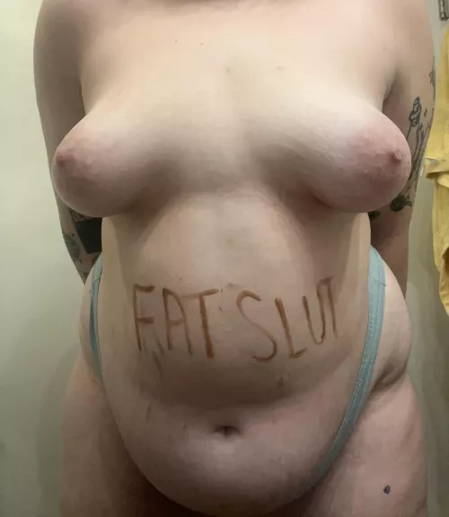 Look how low my feedee belly is hanging 🥵 by Cloudsybaby