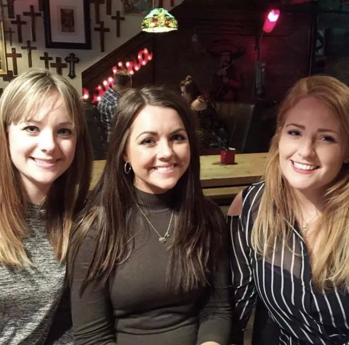 Middle looks to be hiding a decent rack. posted by csburney