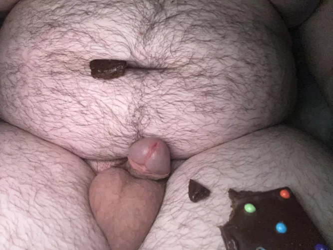 Midnight snack by PlumpingPiggy