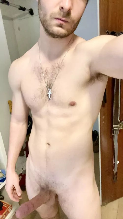 Mondays at work are as hard as it gets by paradescarg