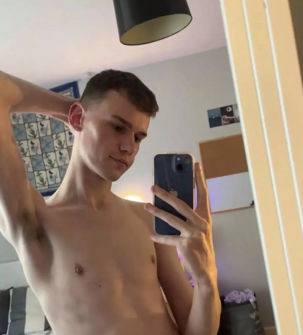 New pic for my grindr, would you tap me? posted by Irishend