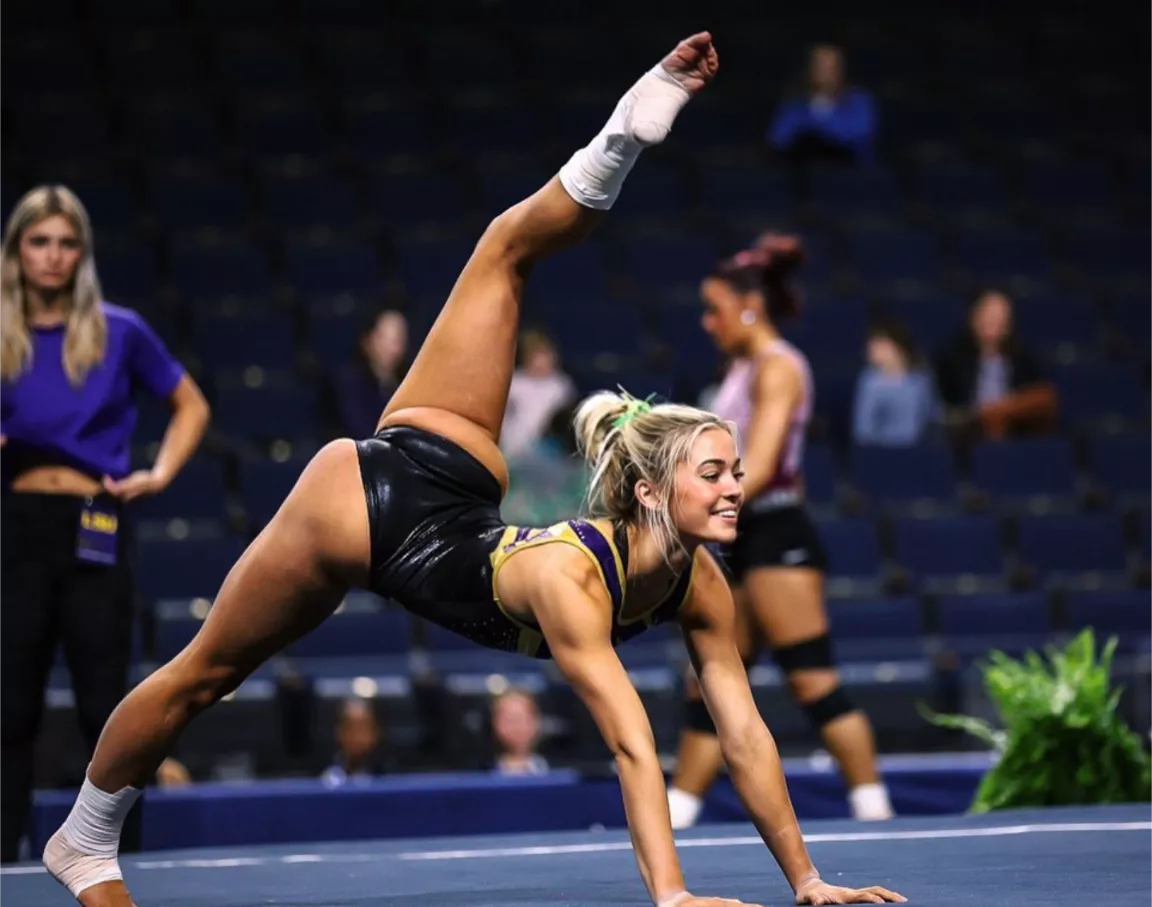 Olivia Dunne posted by Court_Cleaner