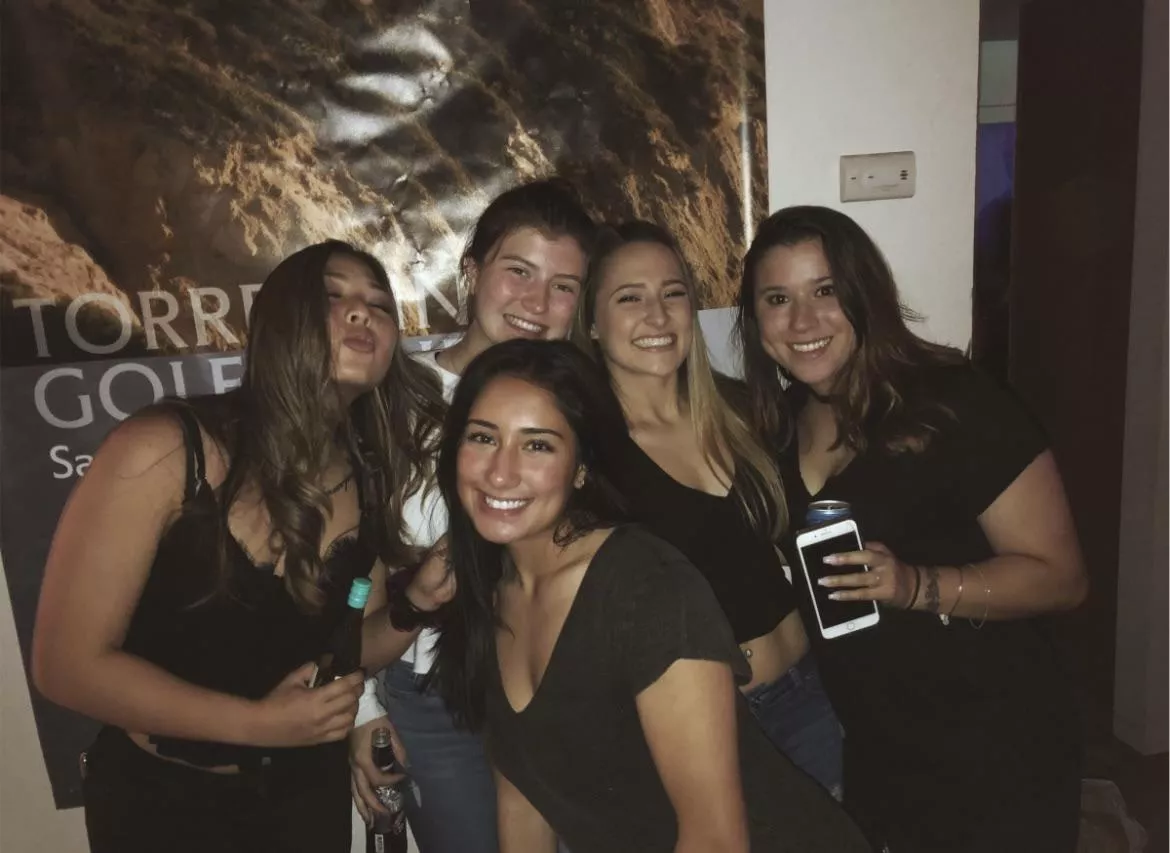 Party posted by 123pikame_