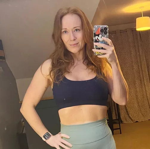 Pre-gym selfie 💪🏼💋 by GingerPollyAnna8669