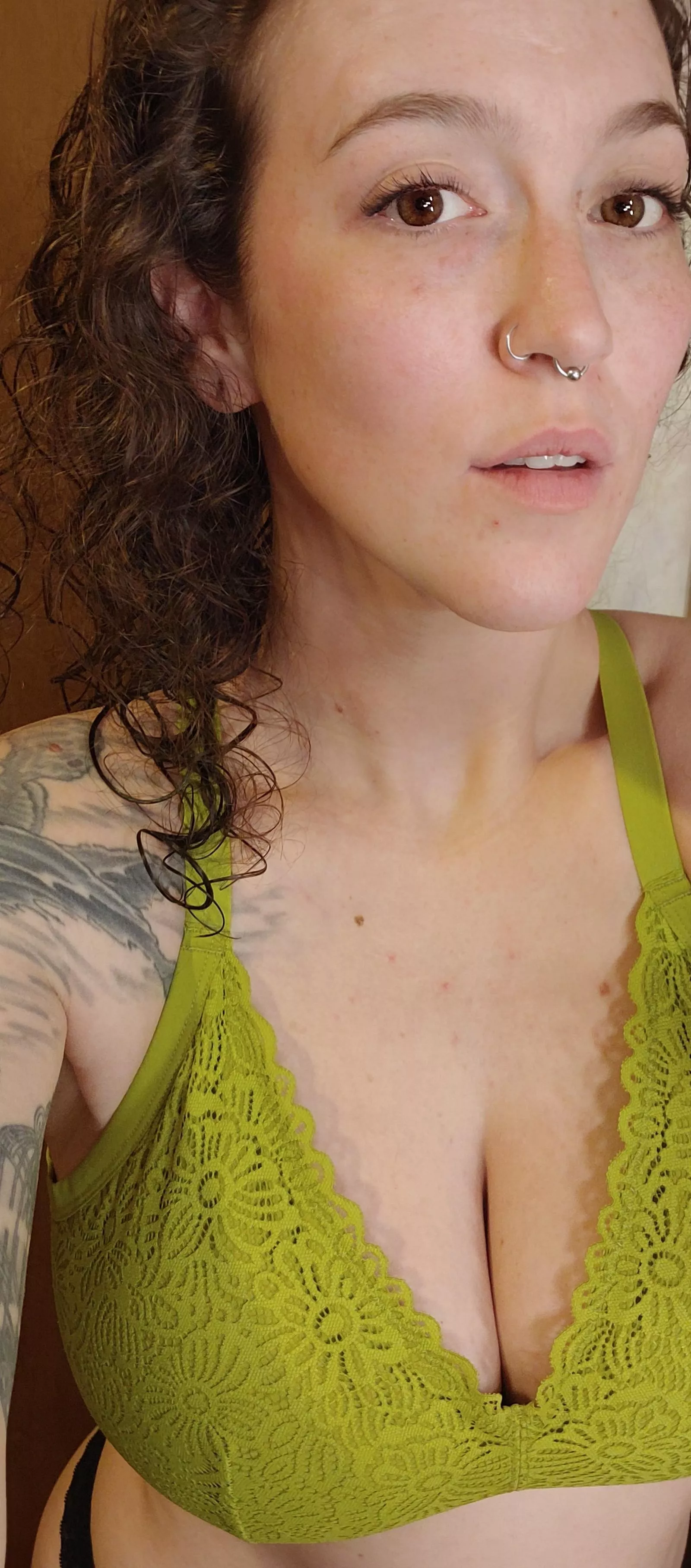 Say happy cake day, maybe you'll get lucky 😉 posted by dabeefqueen92