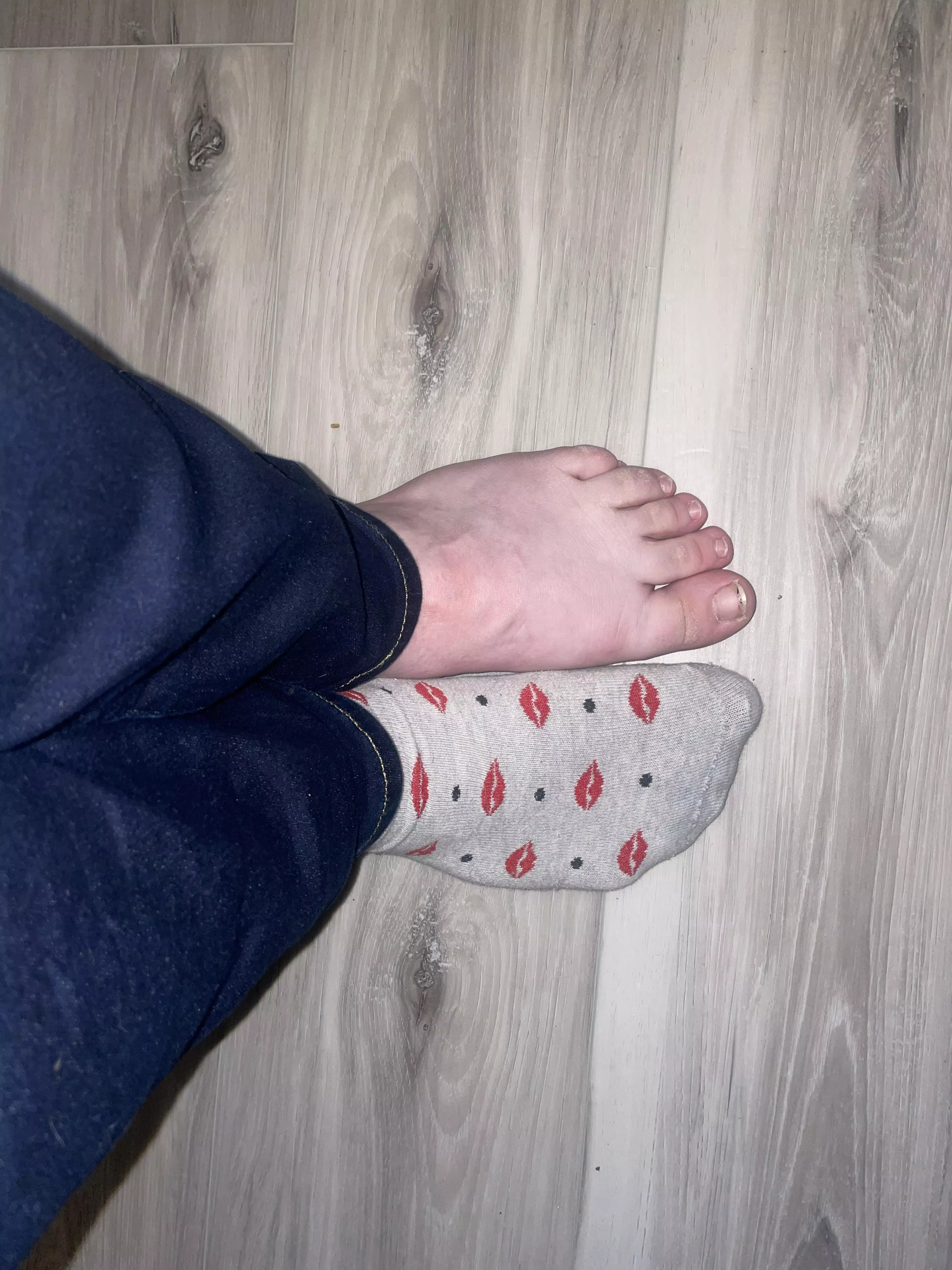 [SELLING] on or off? posted by Top_Peace_5439